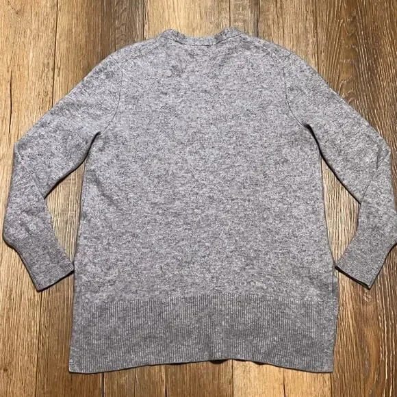 White + Warren Cashmere V Neck Sweater M Gray Side Slits Quite Luxury Minimalist - Picture 8 of 11